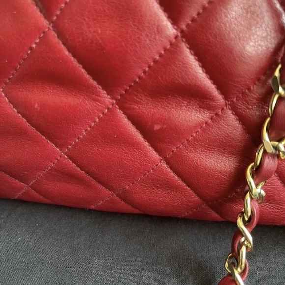 Chanel Red Lambskin Vintage Bag- 100% Authentic - Picture 9 of 10